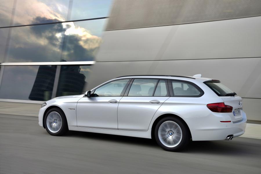  BMW 520d Touring 2014 года  (фото 30 из 46)